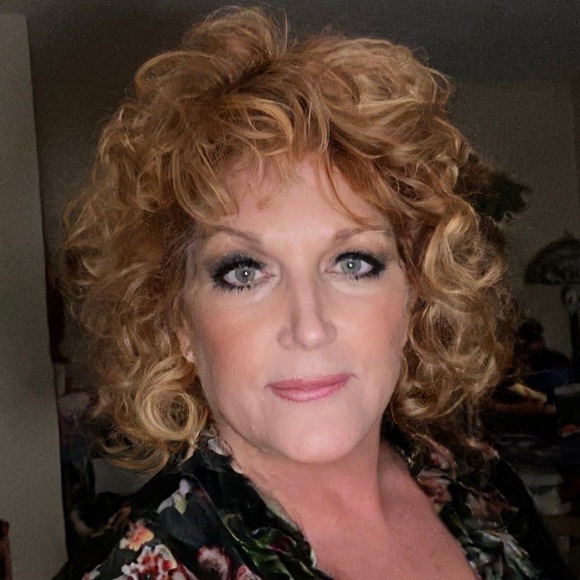 Meet your Posher, Ann - Picture 3 of 4